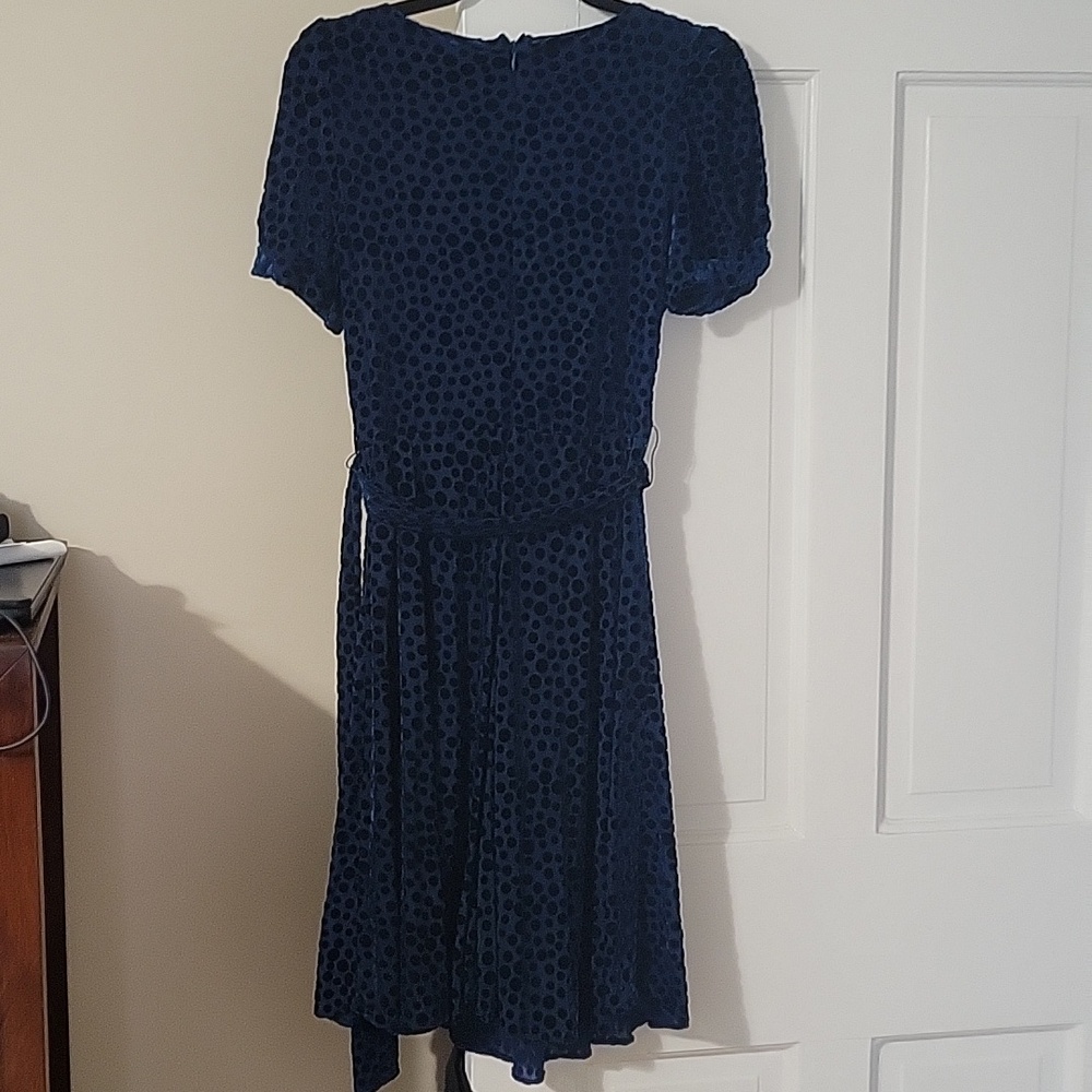 DKNY Deep Navy Velvet Dot Wrap Midi Dress In Size 8 - Picture 4 of 4